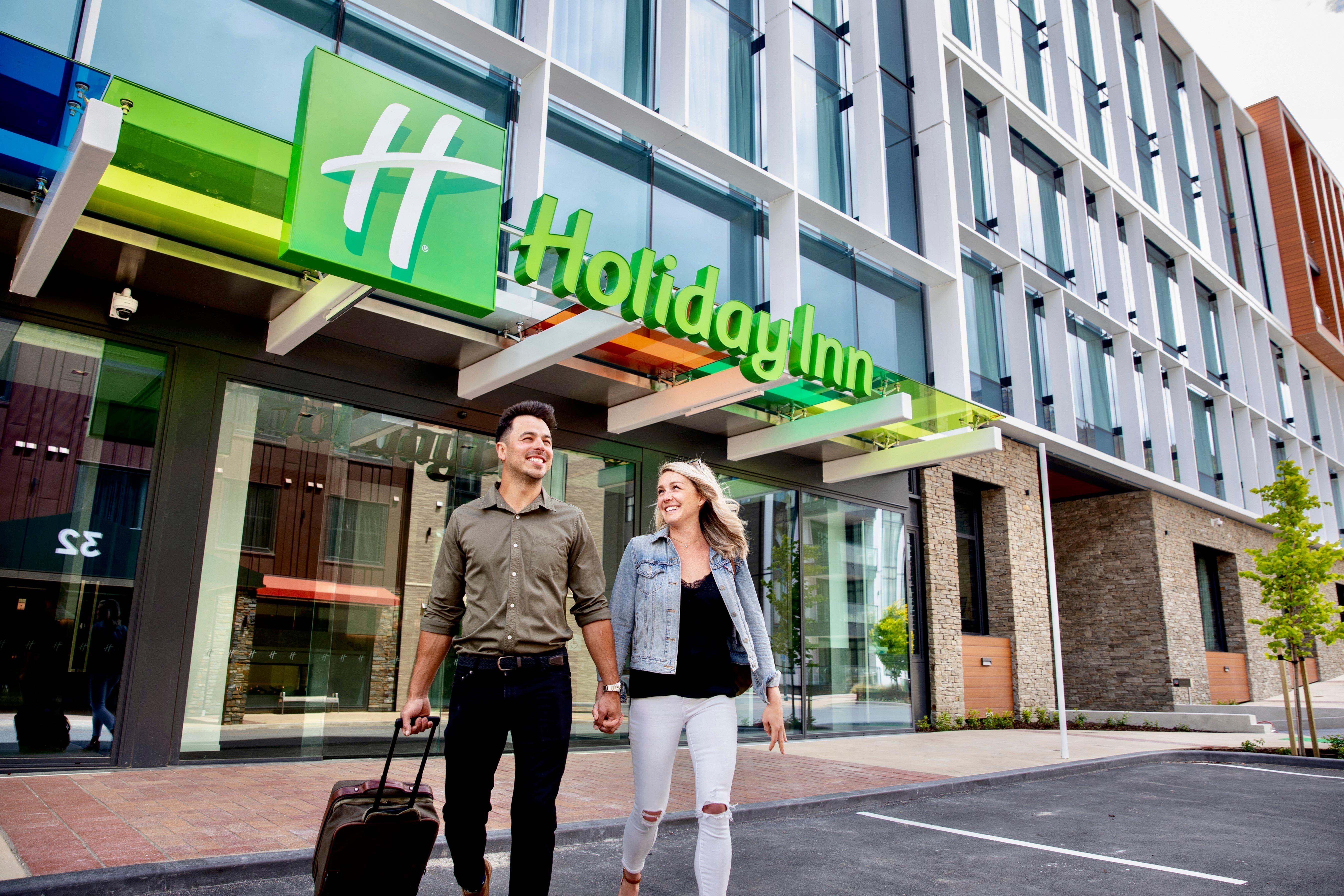 Holiday Inn Queenstown Remarkables Park Bagian luar foto