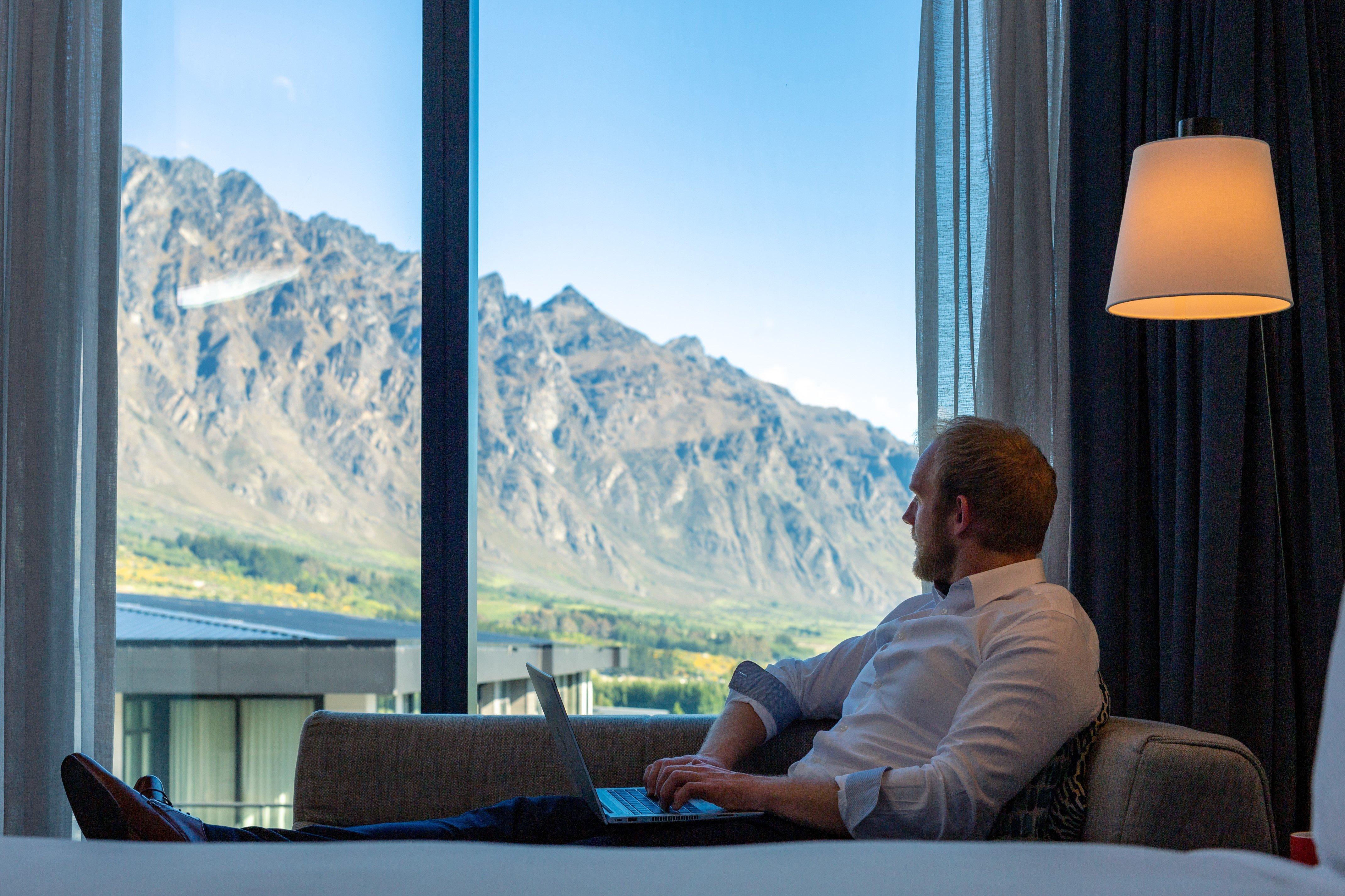Holiday Inn Queenstown Remarkables Park Bagian luar foto