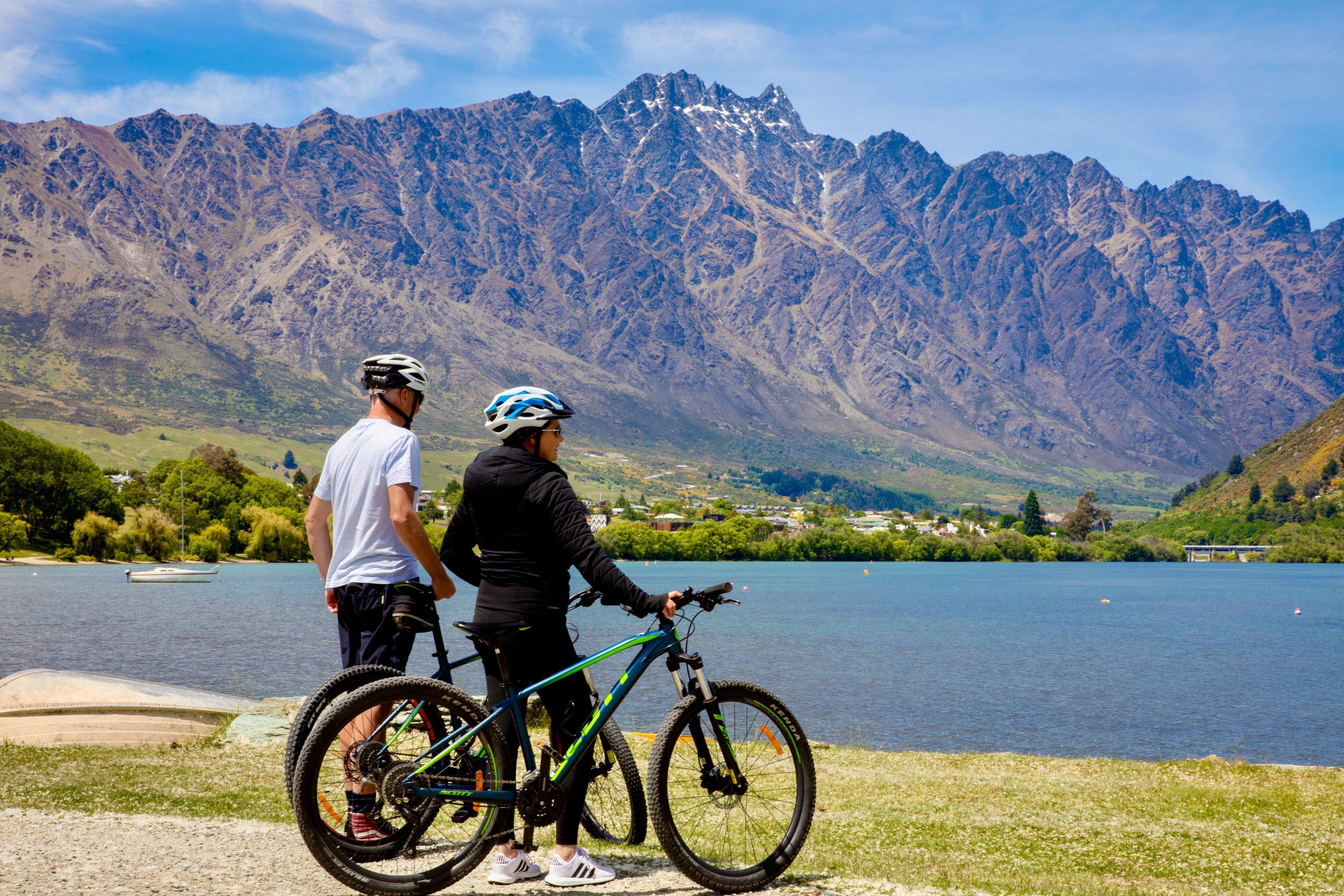 Holiday Inn Queenstown Remarkables Park Bagian luar foto