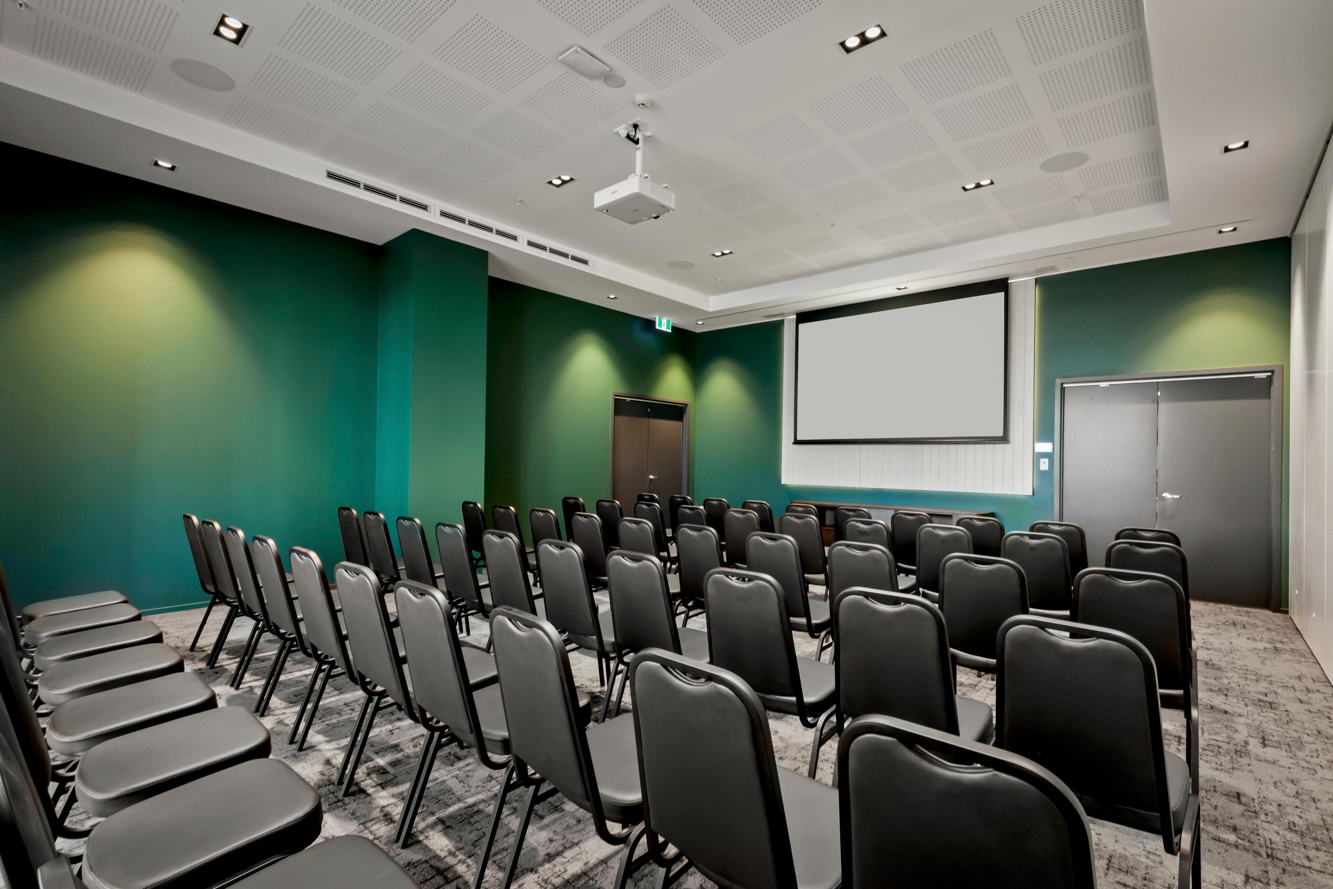 Holiday Inn Queenstown Remarkables Park Bagian luar foto