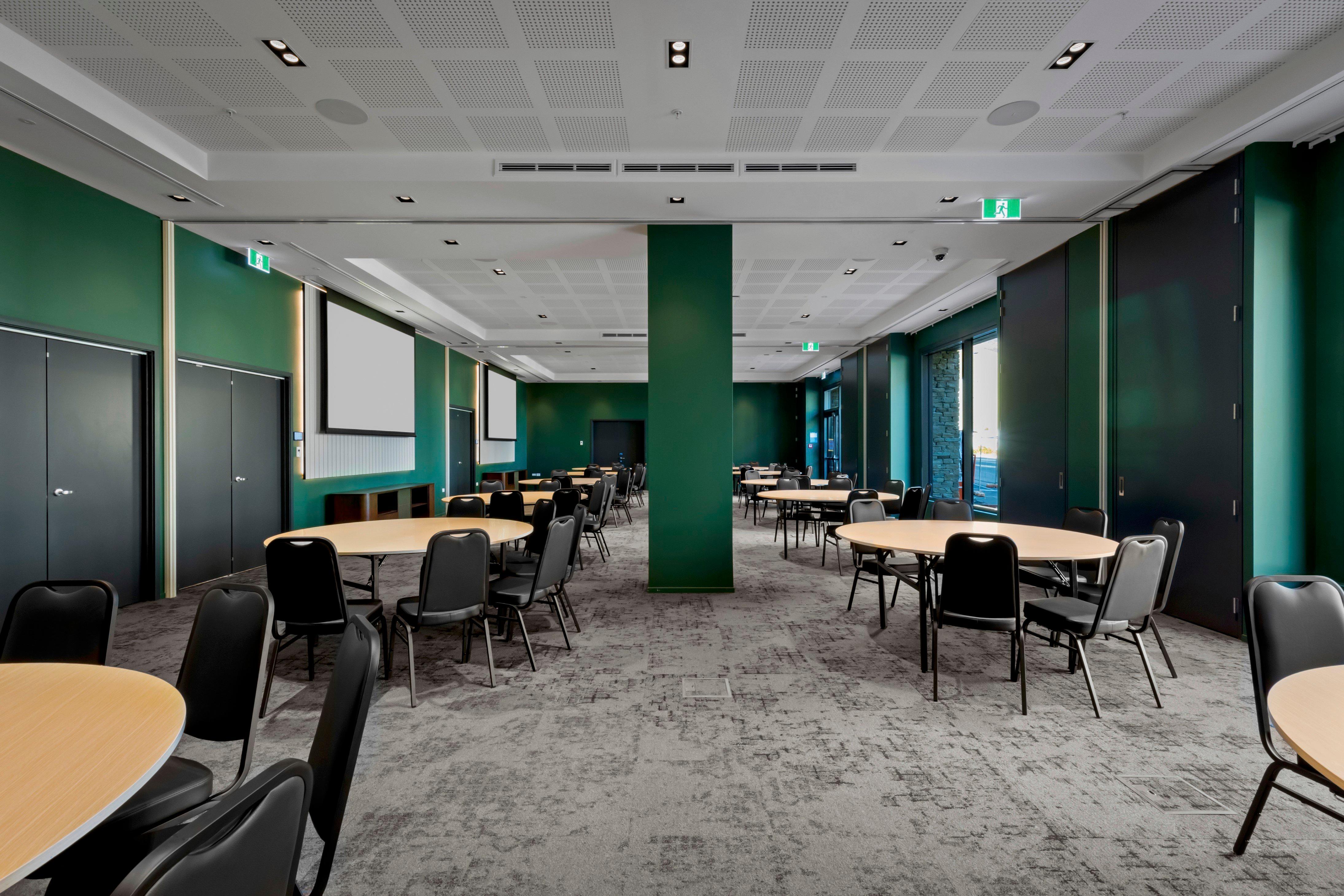 Holiday Inn Queenstown Remarkables Park Bagian luar foto