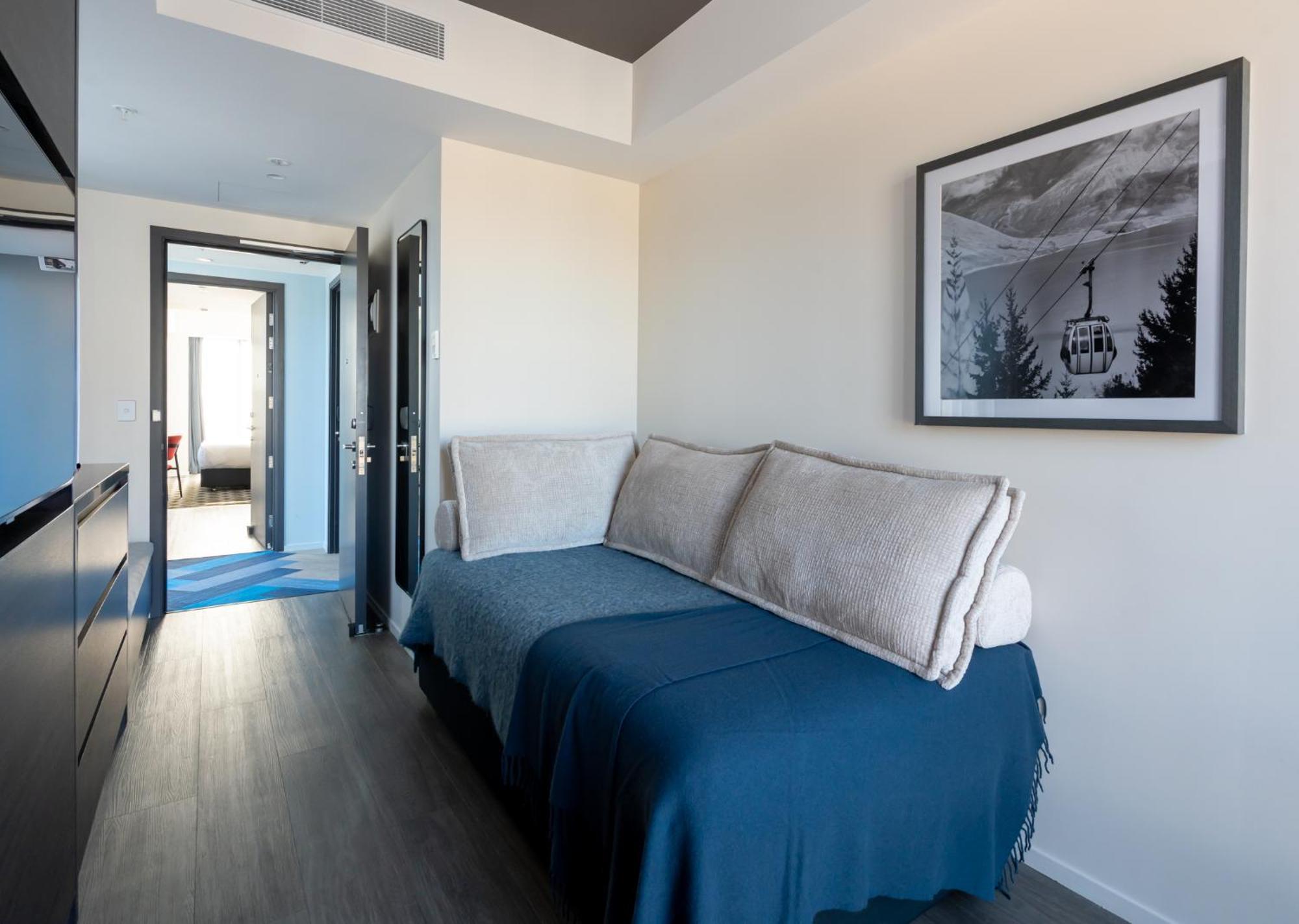 Holiday Inn Queenstown Remarkables Park Bagian luar foto